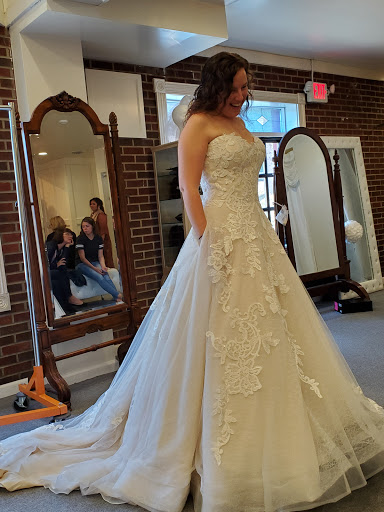 Bridal Shop «Spybaby Bridal, Prom, and Tuxedo», reviews and photos, 426 N Franklin St, Syracuse, NY 13204, USA