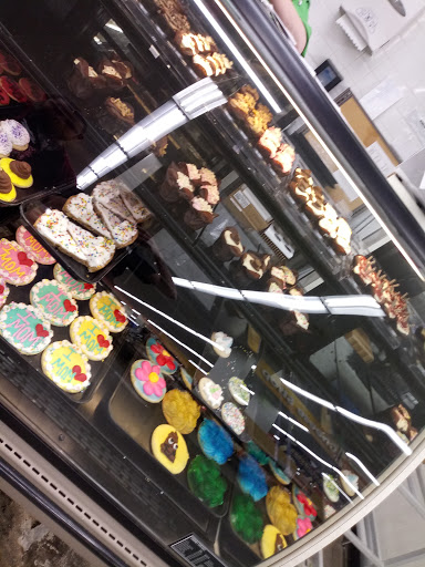 Supermarket «Hy-Vee», reviews and photos, 901 S 4th St, Clinton, IA 52732, USA