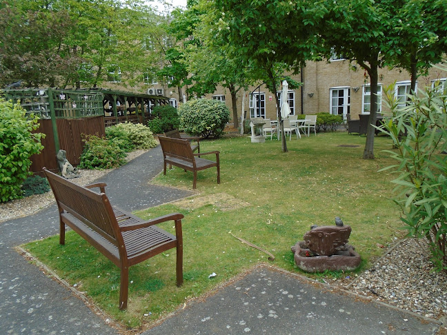 Comments and reviews of Aspen Court Care Home