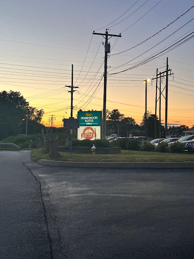 American Restaurant «The Waters Edge Lighthouse», reviews and photos, 2 Freemans Bridge Rd, Glenville, NY 12302, USA