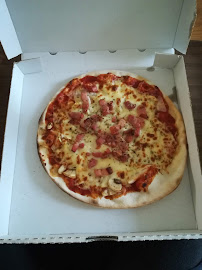 Plats et boissons du Pizzeria Pizza Saturne à Pessac - n°5
