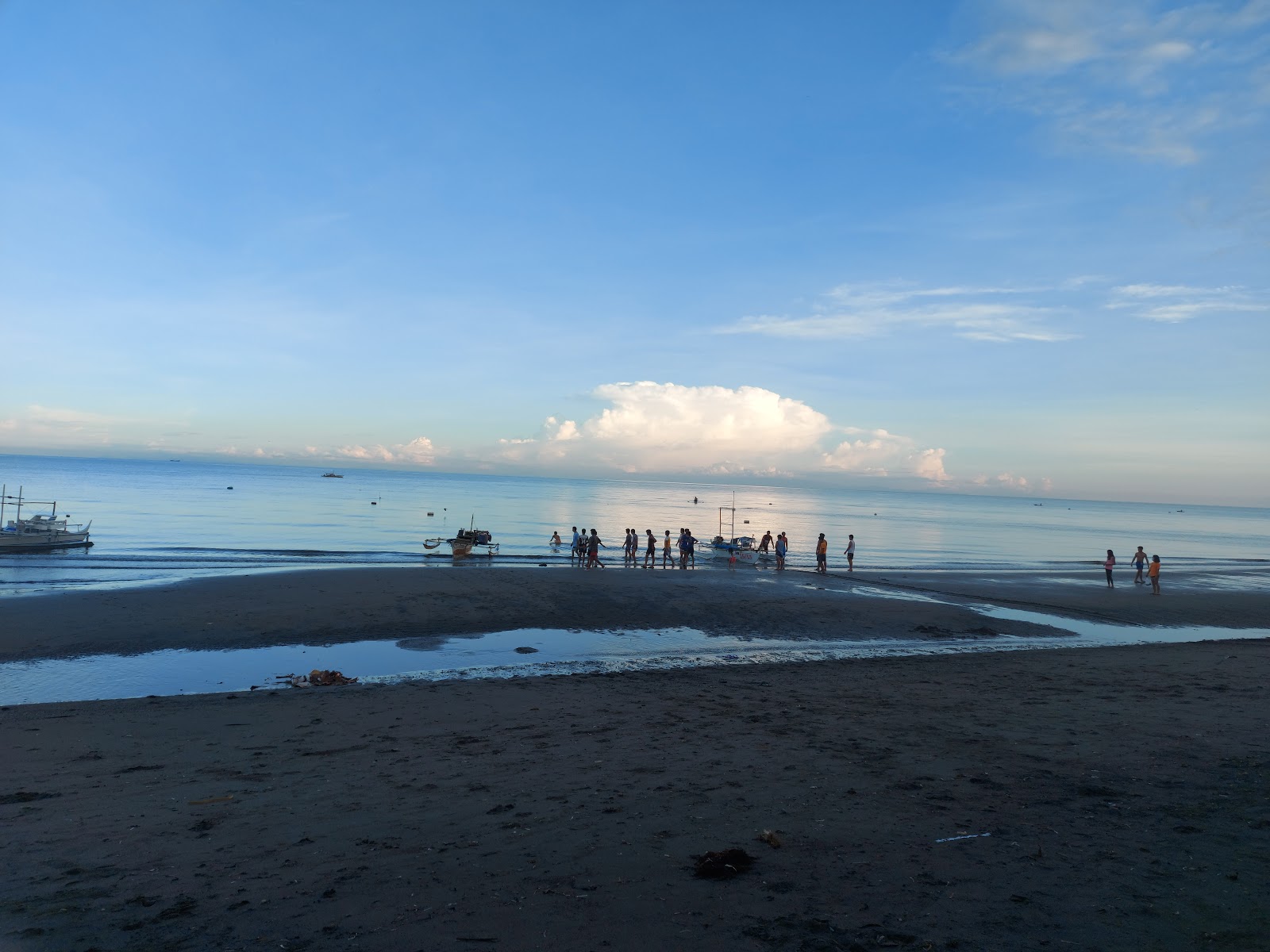 Foto de Sumaliring Beach con parcialmente limpio nivel de limpieza