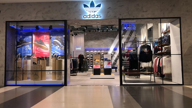 adidas Originals, Bugis+