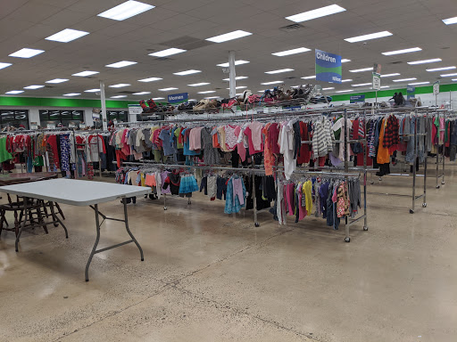 Thrift Store «Goodwill Store & Donation Center», reviews and photos, 1200 Market St, Lemoyne, PA 17043, USA