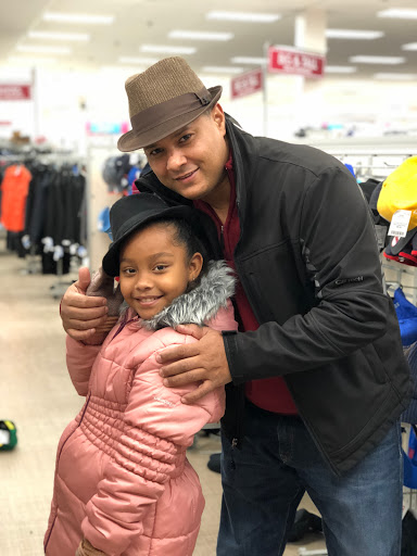 Clothing Store «Burlington Coat Factory», reviews and photos, 400 Lowell Ave #1, Haverhill, MA 01832, USA