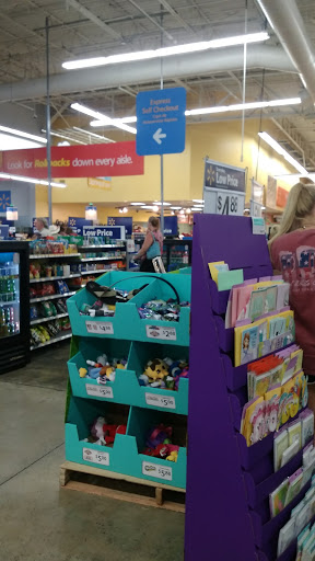 Shopping Mall «Lakeshore Crossing Shopping Center», reviews and photos, 410 Shallowford Rd, Gainesville, GA 30504, USA