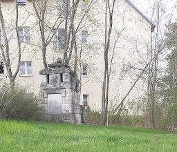 Denkmal auf der Hohen Sonne photo