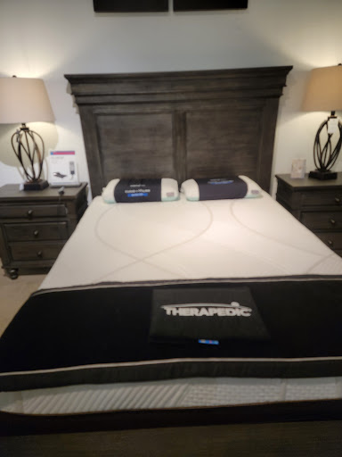 Furniture Store «Rooms To Go & Rooms To Go Kids Furniture Store - Montgomery», reviews and photos, 6810 Eastchase Pkwy Suite A, Montgomery, AL 36117, USA