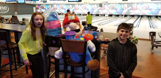 Bowling Alley «Game Of Mentor», reviews and photos, 7300 Palisades Pkwy, Mentor, OH 44060, USA