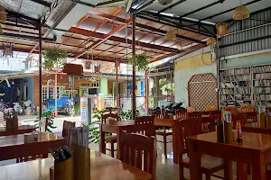 Minh Kien Vegetarian Restaurant image