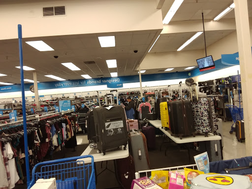 Clothing Store «Ross Dress for Less», reviews and photos, 640 Concar Dr, San Mateo, CA 94402, USA