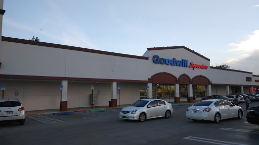 Thrift Store «Goodwill Tamiami Superstore», reviews and photos
