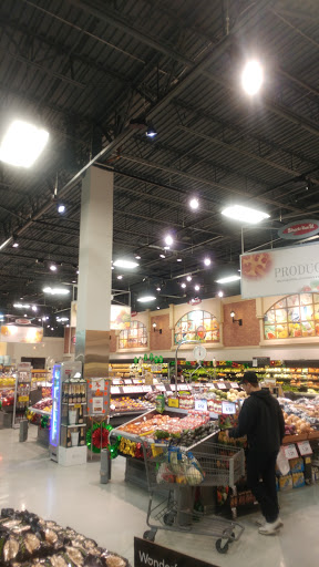 Grocery Store «Strack & Van Til», reviews and photos, 2627 N Elston Ave, Chicago, IL 60647, USA