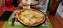 Pizza du Restaurant familial Chez Minou à Monpazier - n°12