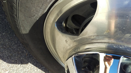 Car Dealer «McGrath Buick GMC Cadillac», reviews and photos, 1040 N Center Point Rd, Hiawatha, IA 52233, USA