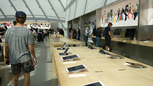 Computer Store «Apple Third Street Promenade», reviews and photos, 1415 3rd Street Promenade, Santa Monica, CA 90401, USA