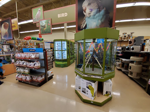 Pet Supply Store «Petco Animal Supplies», reviews and photos, 160 S Mannheim Rd #100, Hillside, IL 60162, USA