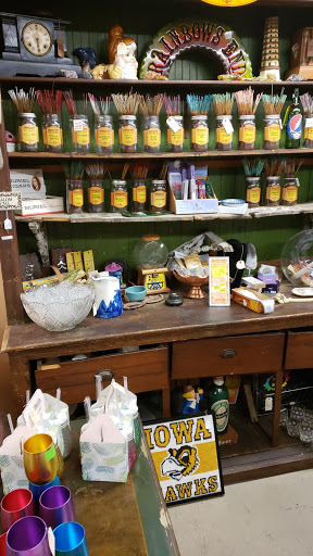 Antique Store «Candle Shed Effect & The Wild Thing», reviews and photos, 124 W 2nd St, Muscatine, IA 52761, USA