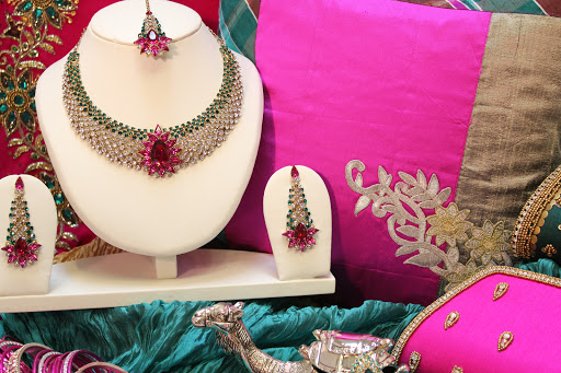 Boutique «Amrapali Boutique», reviews and photos, 2056 NW Aloclek Dr #305, Hillsboro, OR 97124, USA