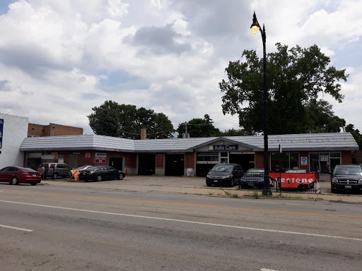Central and Caldwell Service Auto Repair and Hand Car Wash en Chicago
