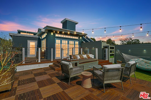 The Velez Team, Coldwell Banker Realty image