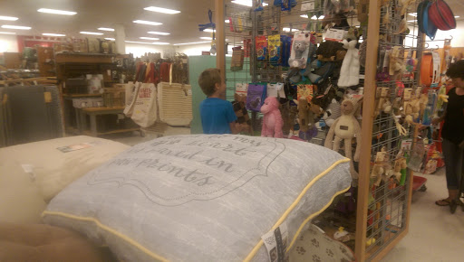 Department Store «T.J. Maxx», reviews and photos, 105 E Street Rd, Feasterville-Trevose, PA 19053, USA