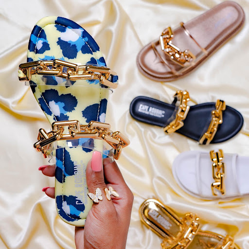 Shoe Store «SHOE TIME & SHOE TREND», reviews and photos, 3021 Freedom Dr, Charlotte, NC 28208, USA