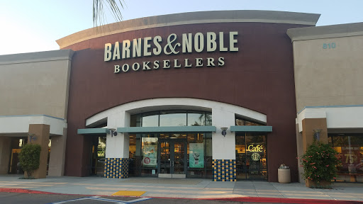 Barnes & Noble