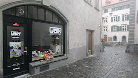 Qair Sneakerstore