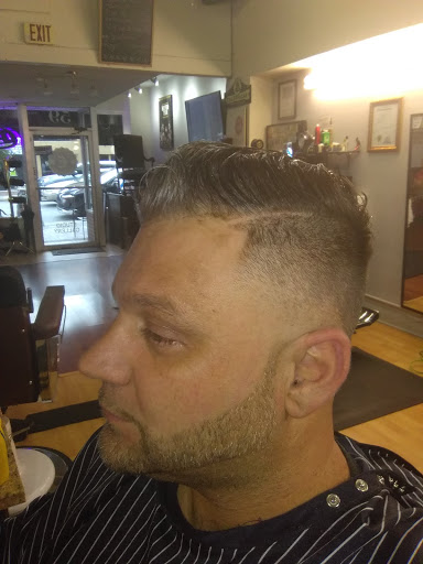 Barber Shop «Traditions Barbershop», reviews and photos, 109 E Church St, Orlando, FL 32801, USA