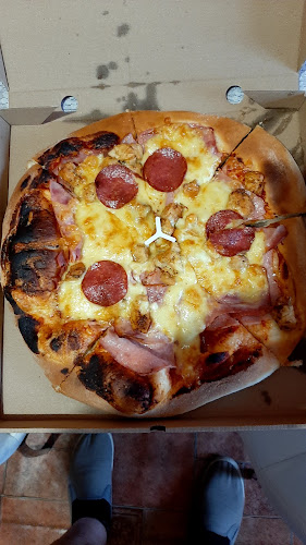 Corner pizza büfé - Pizza