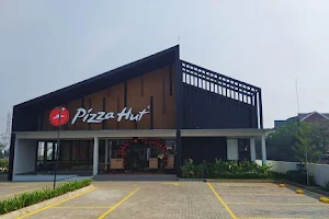 Pizza Hut Restoran - GOLDEN CITY image