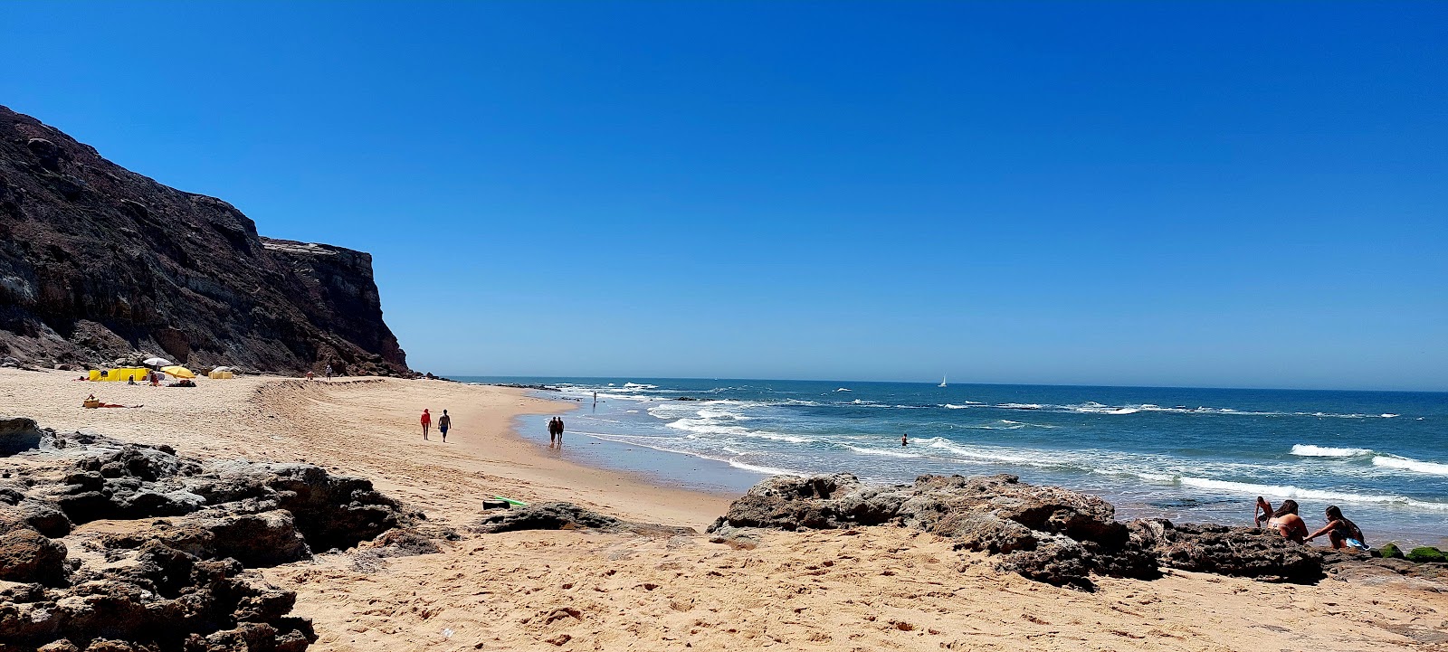 Praia da Ponta da Vela'in fotoğrafı geniş bir kıyı şeridi ile birlikte
