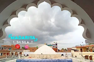 Dargah Hazrat Zinda Shah Madar image
