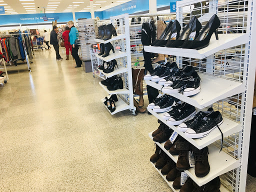 Clothing Store «Ross Dress for Less», reviews and photos, 3129 Market Center Drive, Morrisville, NC 27560, USA