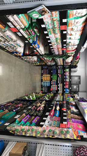 Pet Store «Carters Pet Mart», reviews and photos, 510 N Main St, Manteca, CA 95336, USA