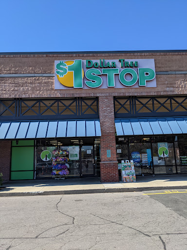 Dollar Store «Dollar Tree», reviews and photos, 2635 Lawndale Dr, Greensboro, NC 27408, USA