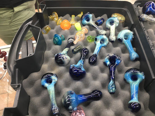 Tobacco Shop «HWY 6 SMOKE SHOP», reviews and photos, 6810 S Texas 6, Houston, TX 77083, USA