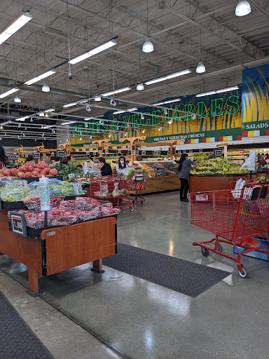 Supermarket «Super King Market», reviews and photos, 2260 Lincoln Ave, Altadena, CA 91001, USA