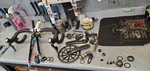 Bicycle Store «Bicycles Etc.», reviews and photos, 8036 Philips Hwy #8, Jacksonville, FL 32256, USA