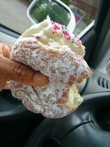 Donut Shop «Neils Donuts», reviews and photos, 83 N Turnpike Rd, Wallingford, CT 06492, USA
