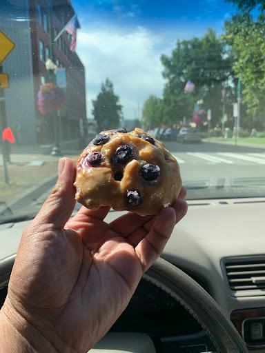 Donut Shop «Happy Donuts», reviews and photos, 305 2nd St NE, Puyallup, WA 98372, USA