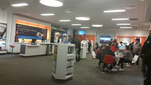 Cell Phone Store «AT&T», reviews and photos, 2805 Naglee Rd #170, Tracy, CA 95304, USA