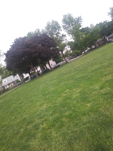 Park «Martin Bunky Reid Park», reviews and photos, Broadway Ave & Urban Ave, Westbury, NY 11590, USA