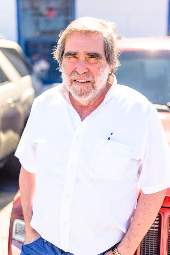 Used Car Dealer «West Side Used Cars Inc», reviews and photos, 725 N Zarzamora St, San Antonio, TX 78207, USA