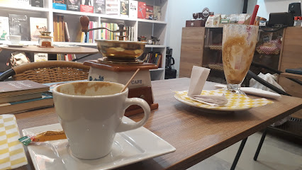 Bendito Café Books and Coffe
