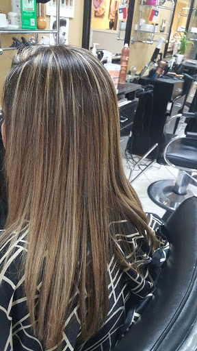 Beauty Salon «Hermans Beauty Salon», reviews and photos, 7 E Blackwell St, Dover, NJ 07801, USA