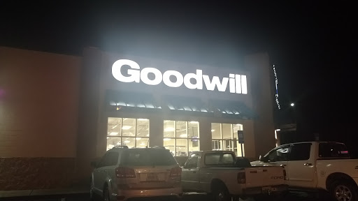 Thrift Store «Goodwill», reviews and photos