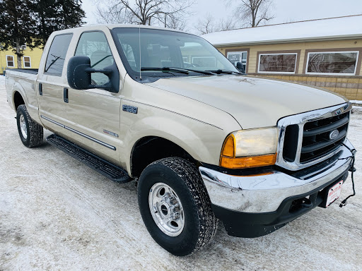Used Truck Dealer «Truck City Inc», reviews and photos, 145 NE Broadway Ave # 2, Des Moines, IA 50313, USA