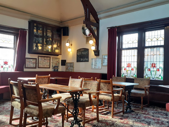Cricketers Arms - Pub